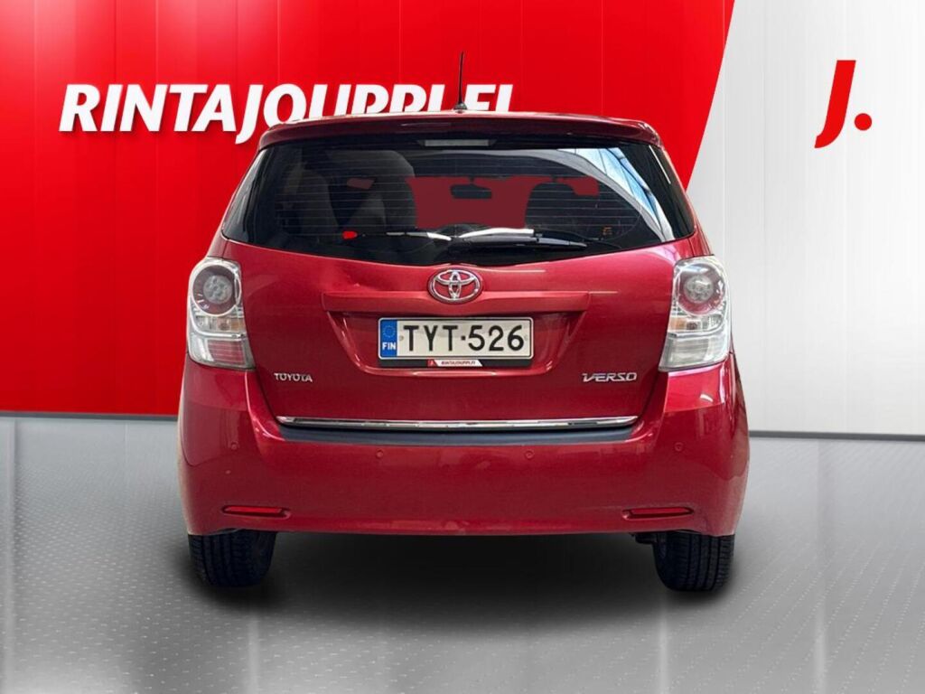 Toyota Verso 2012 Punainen