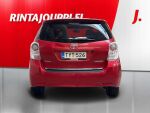 Toyota Verso 2012 Punainen