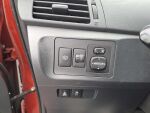 Toyota Verso 2012 Punainen