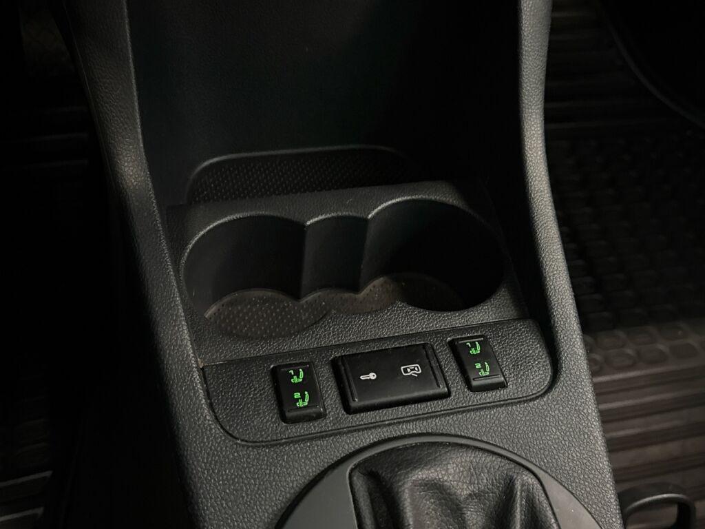 Skoda Roomster 2012 Punainen