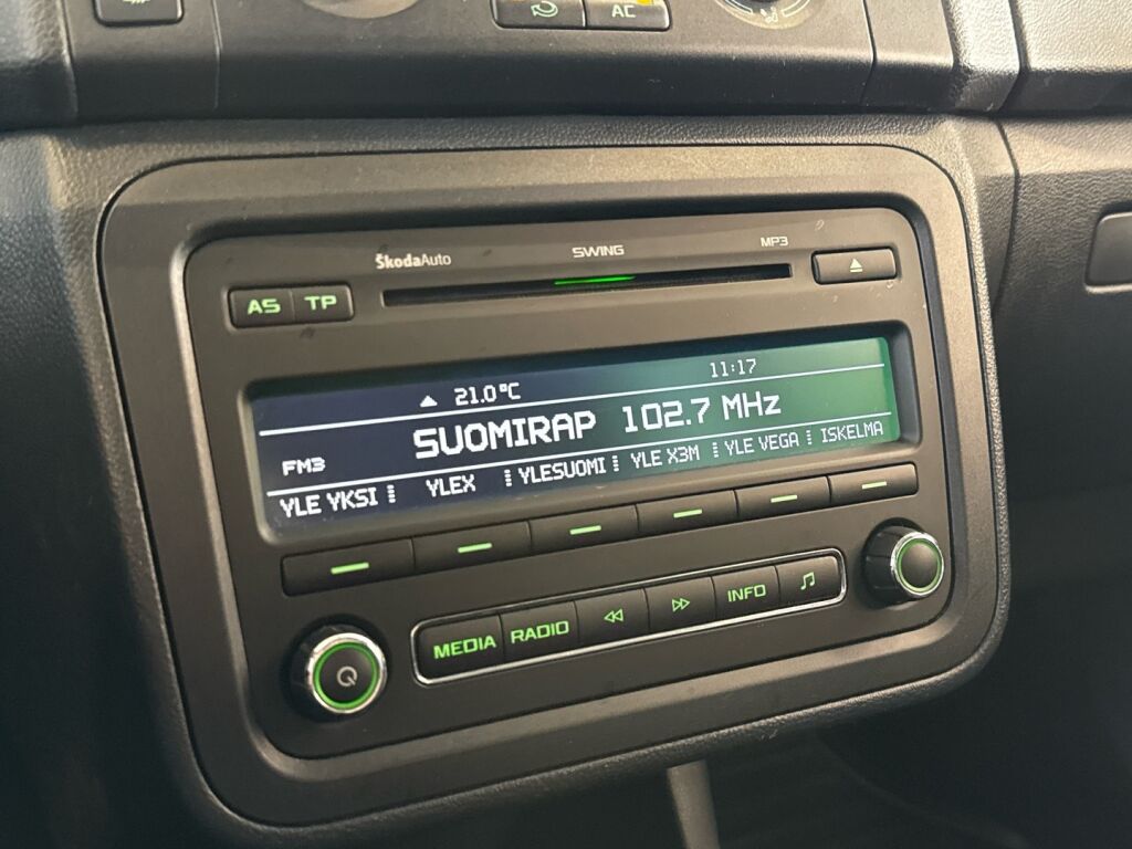 Skoda Roomster 2012 Punainen