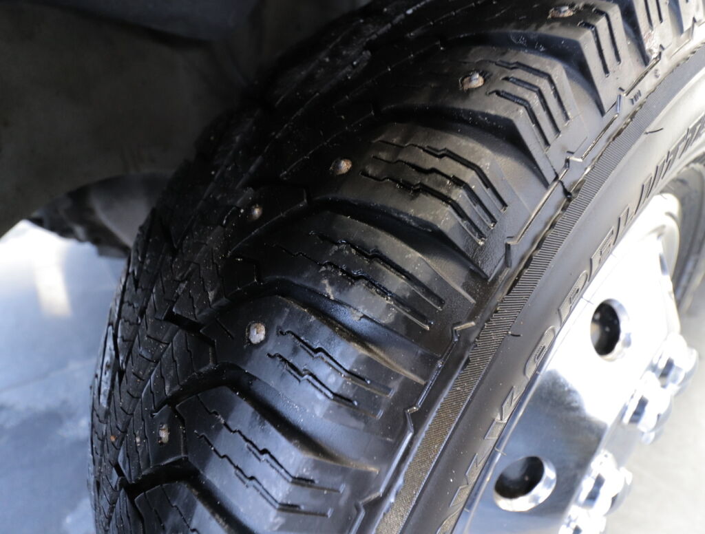 LMC Liberty A 564 1996 Valkoinen