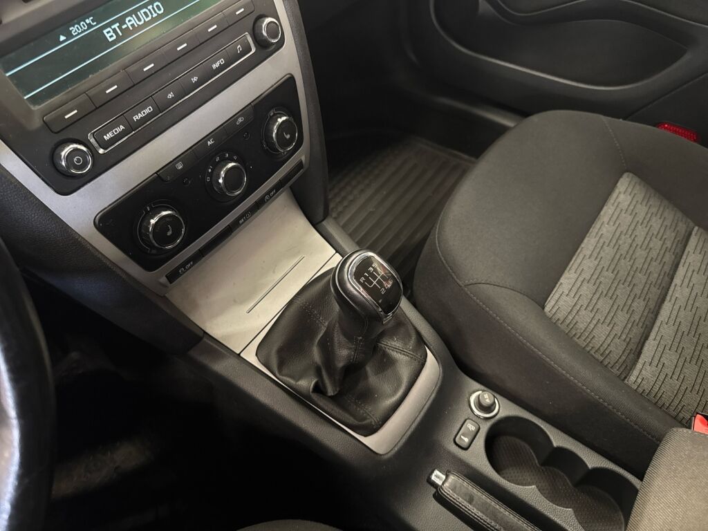 Skoda Octavia 2012 Vihreä