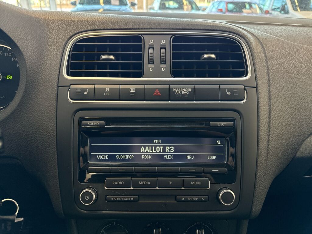 Volkswagen Polo 2012 Musta