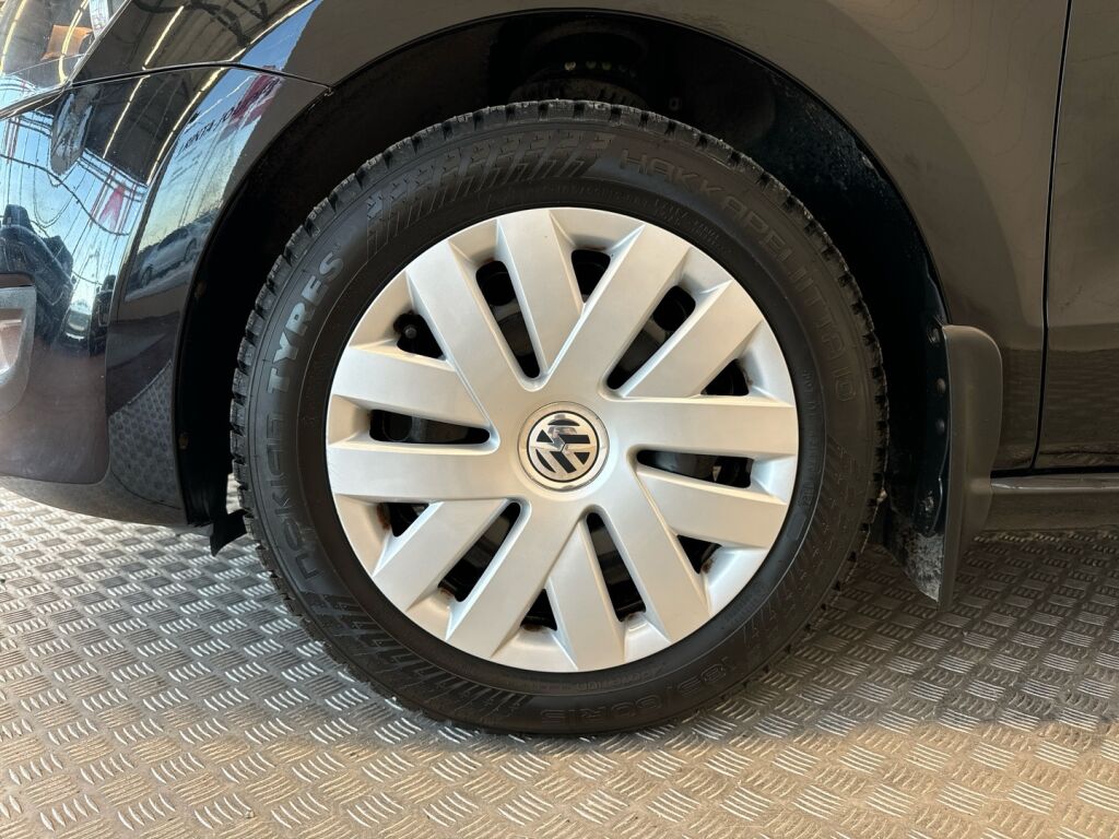 Volkswagen Polo 2012 Musta