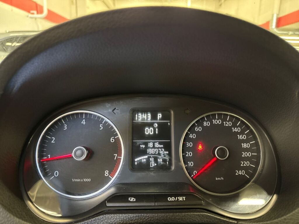 Volkswagen Polo 2012 Valkoinen