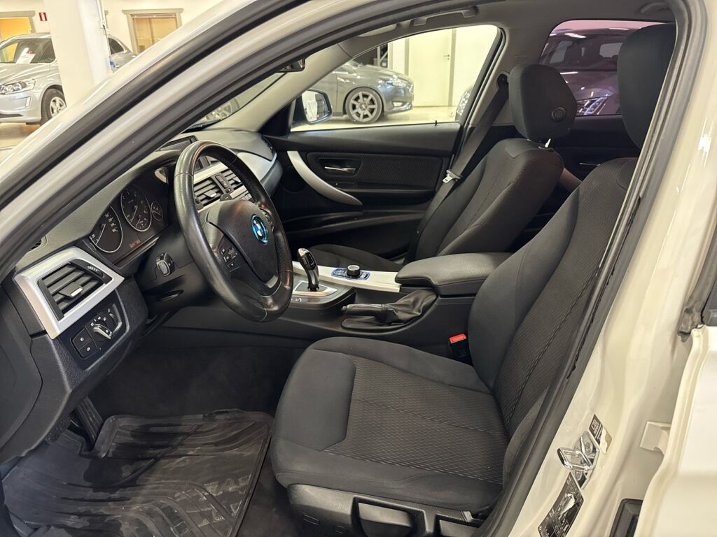 BMW 316 2012 Valkoinen