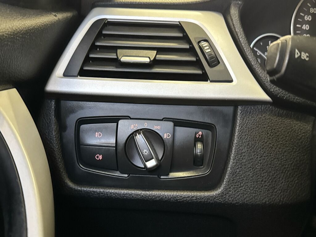 BMW 316 2012 Valkoinen