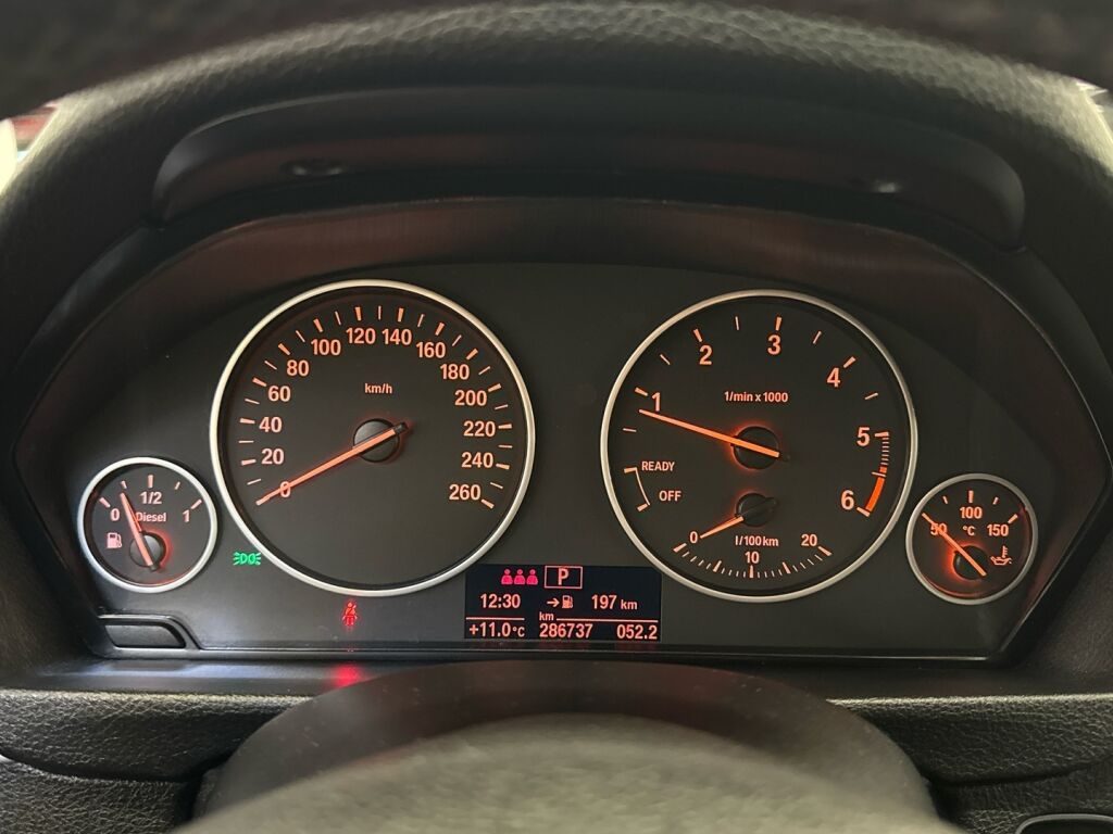BMW 316 2012 Valkoinen