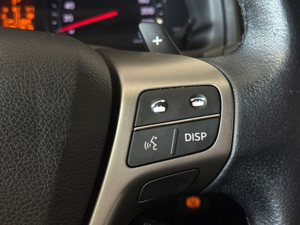 Toyota Avensis 2012 Harmaa