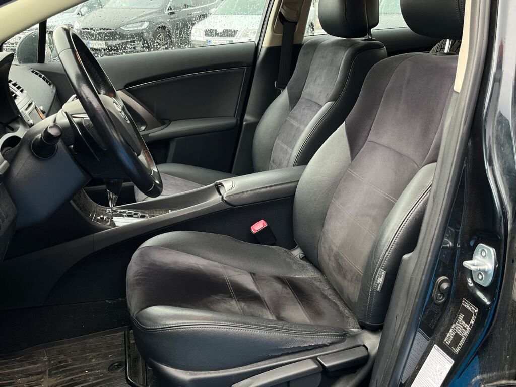 Toyota Avensis 2012, kuva 7/10