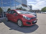 Kia Rio 2012 Punainen