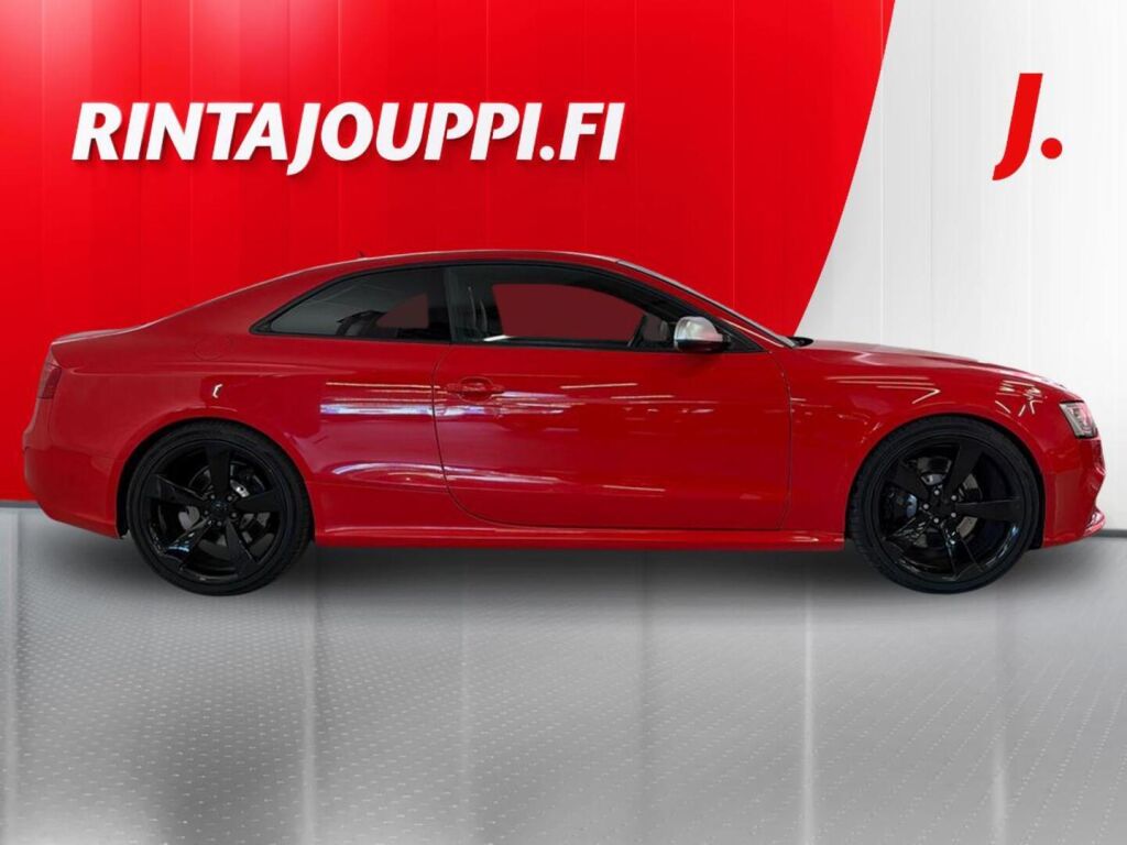 Audi RS 5 2012 Punainen