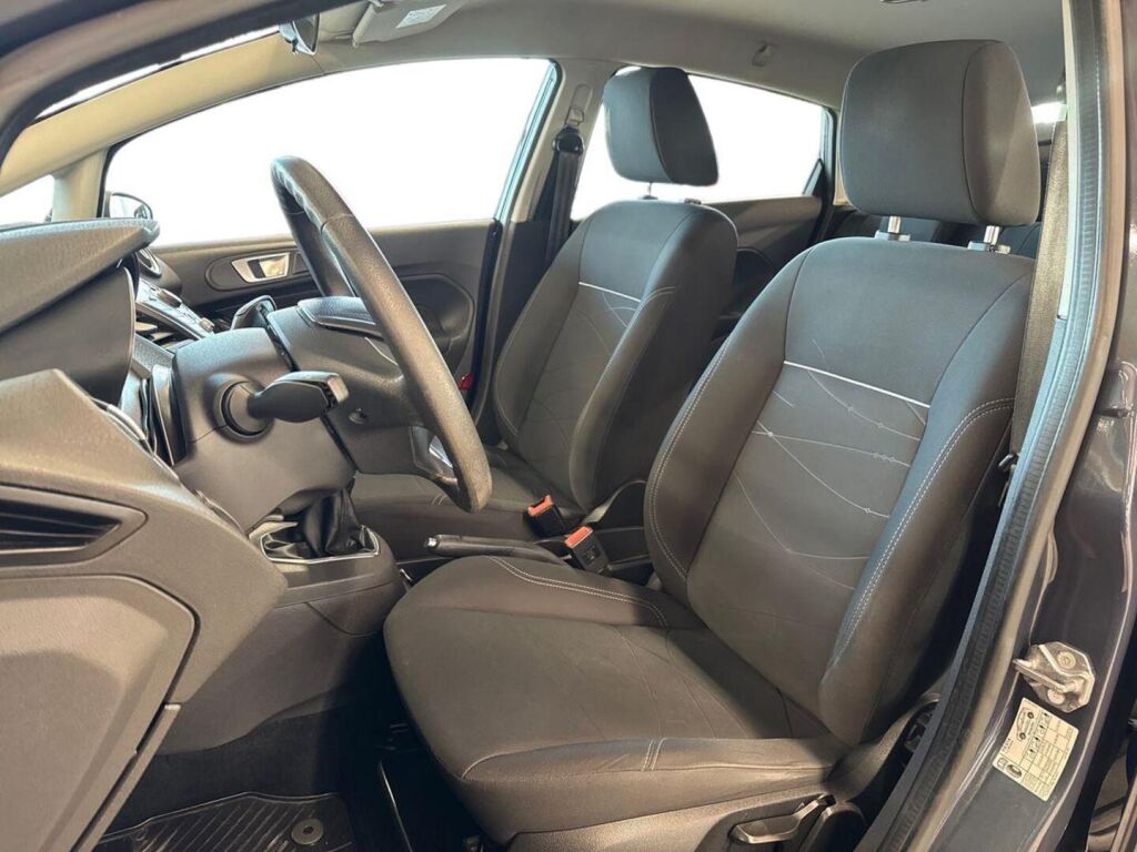 Ford Fiesta 2013 Harmaa