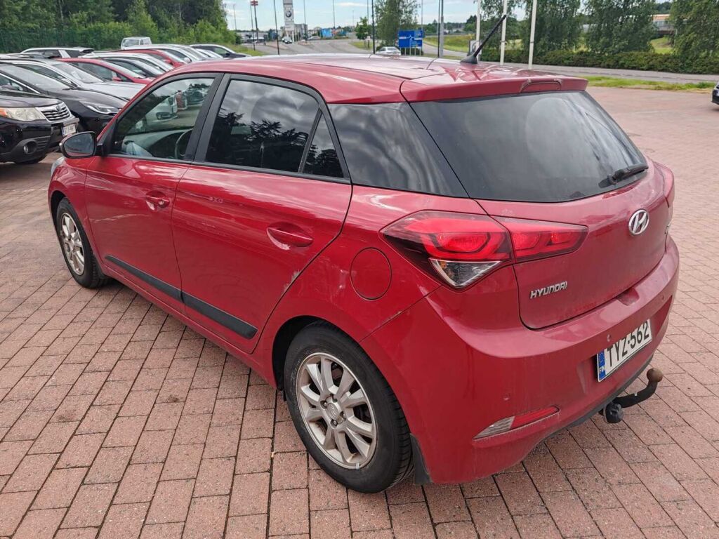 Hyundai i20 5d 2016 Punainen