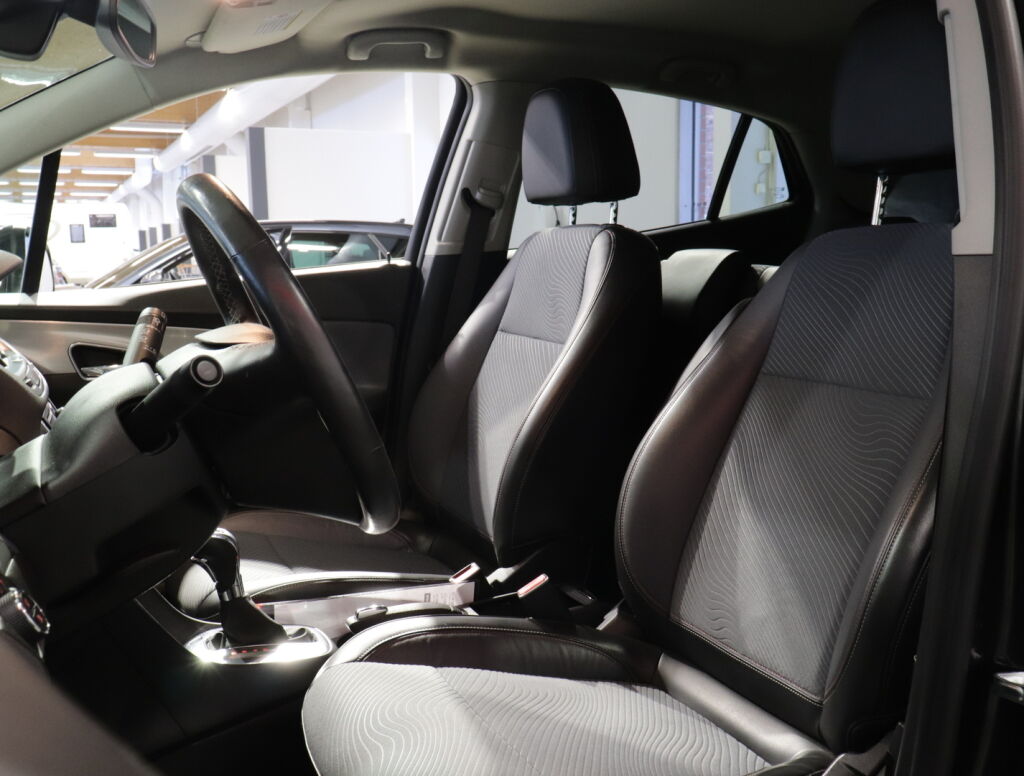 Opel Mokka 2013 Musta