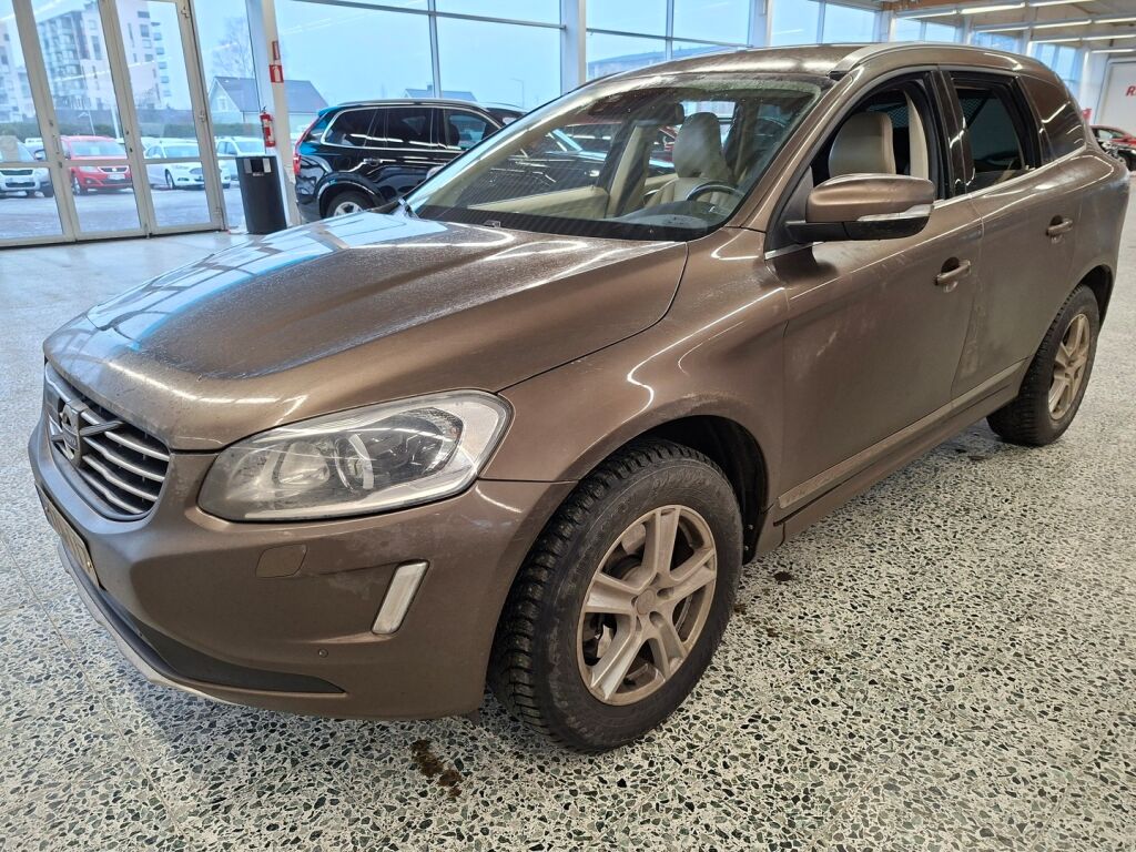 Volvo XC60 2014 Ruskea (beige)