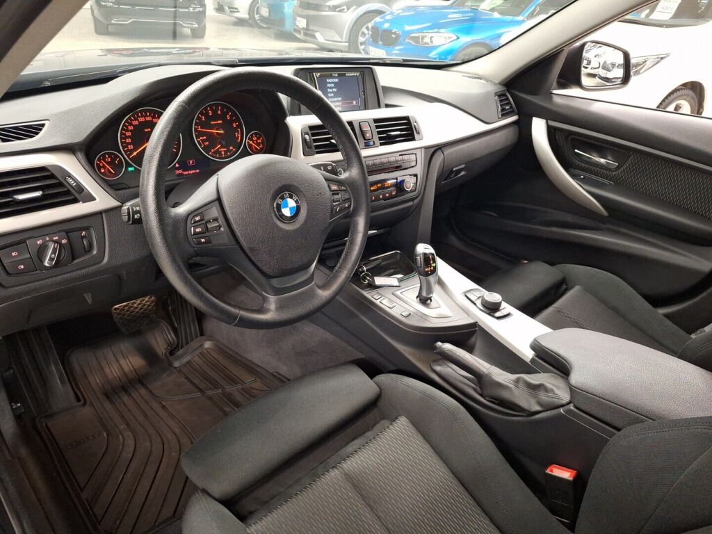 BMW 320 2013 Harmaa