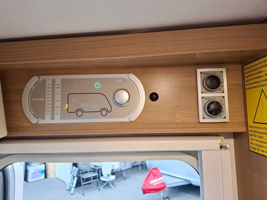 Hymer EXSIS-I 644 2013 Valkoinen