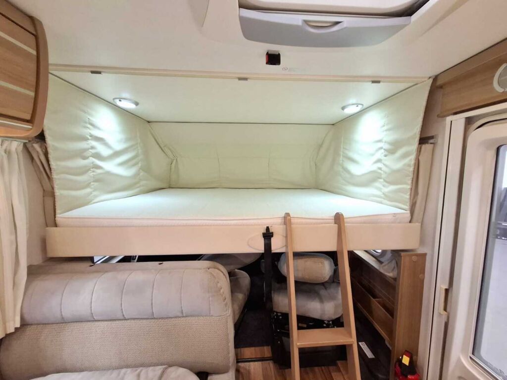 Hymer EXSIS-I 644 2013 Valkoinen