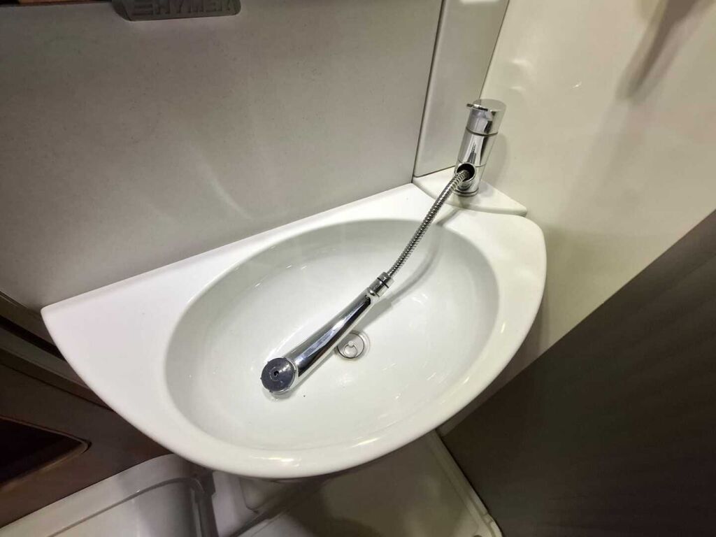 Hymer EXSIS-I 644 2013 Valkoinen