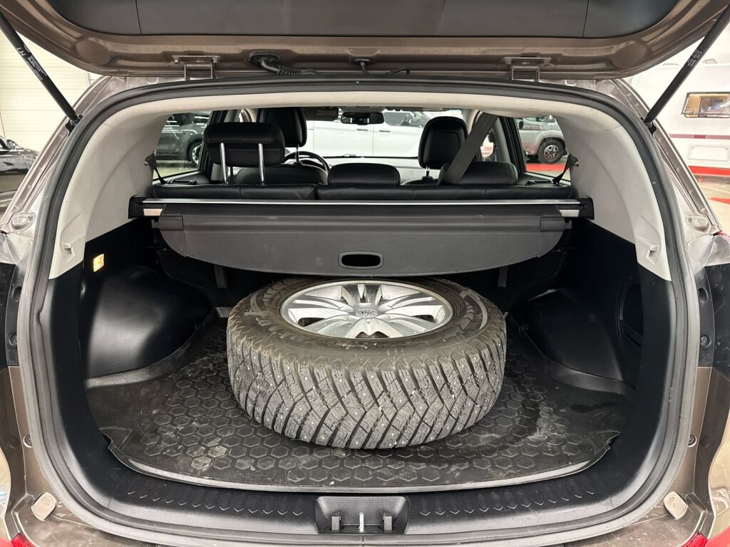 Kia Sportage 2013 Ruskea (beige)