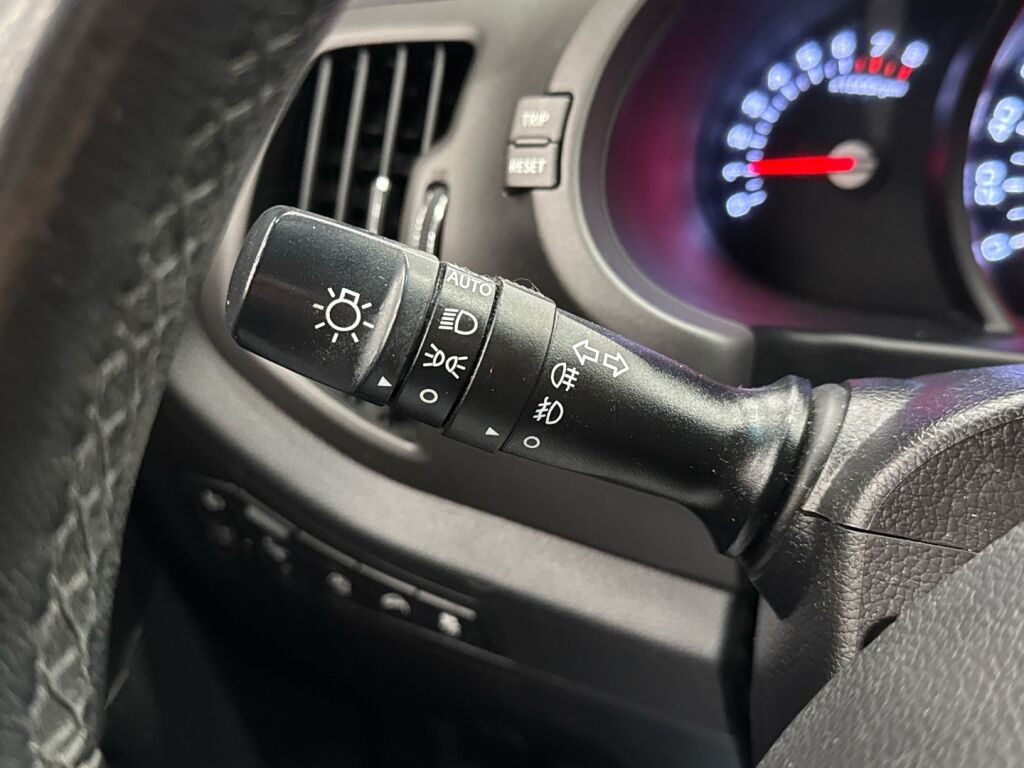 Kia Sportage 2013 Ruskea (beige)