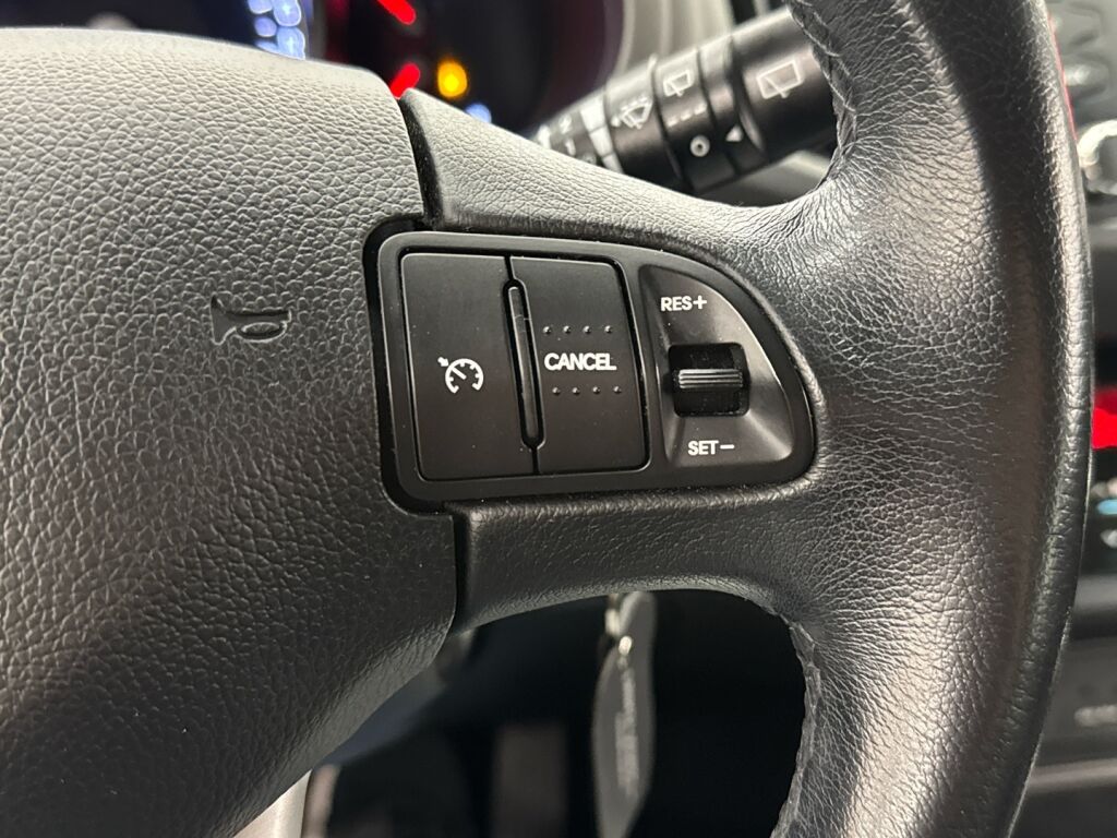Kia Sportage 2013 Ruskea (beige)