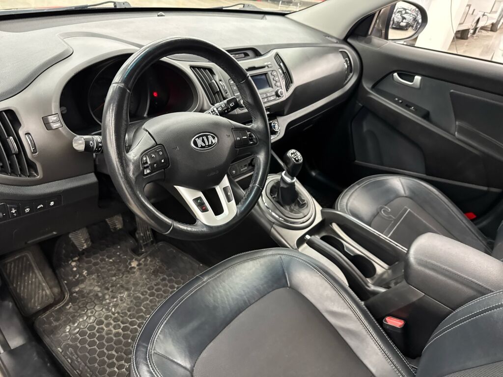 Kia Sportage 2013 Ruskea (beige)