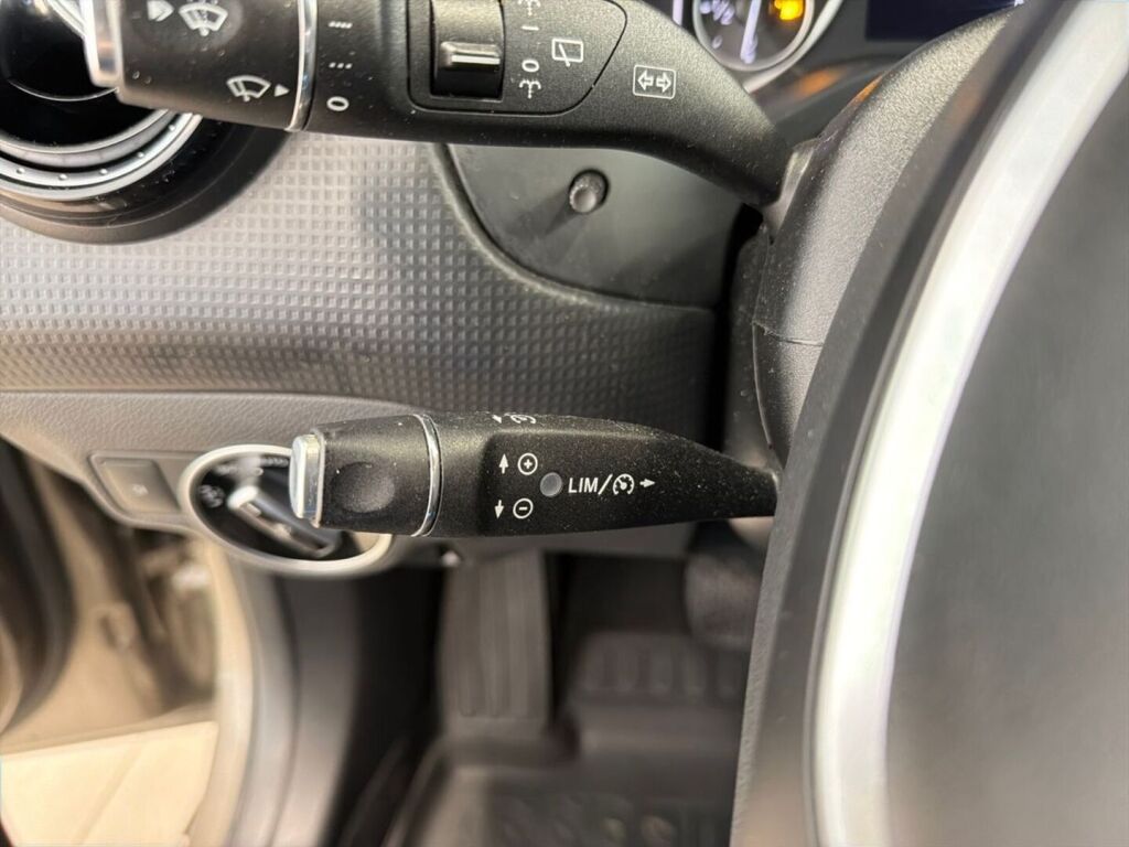 Mercedes-Benz A 2013 Harmaa