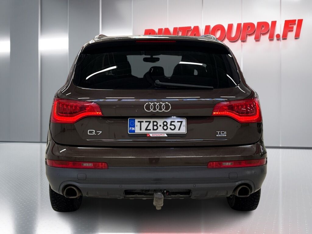 Audi Q7 2013 Ruskea (beige)