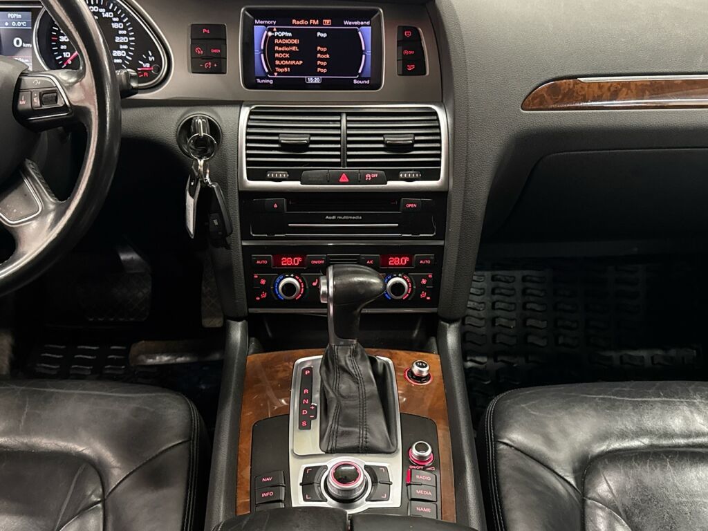 Audi Q7 2013 Ruskea (beige)