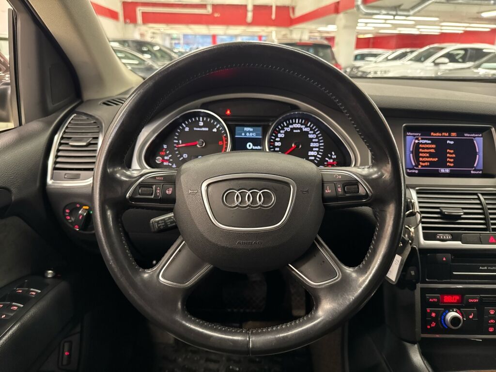 Audi Q7 2013 Ruskea (beige)