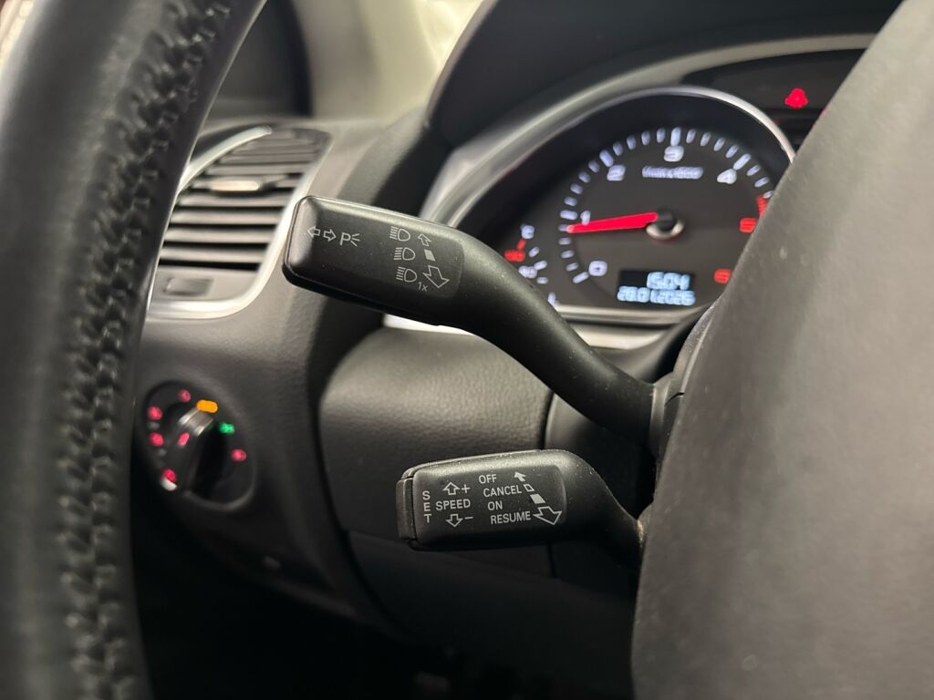 Audi Q7 2013 Ruskea (beige)