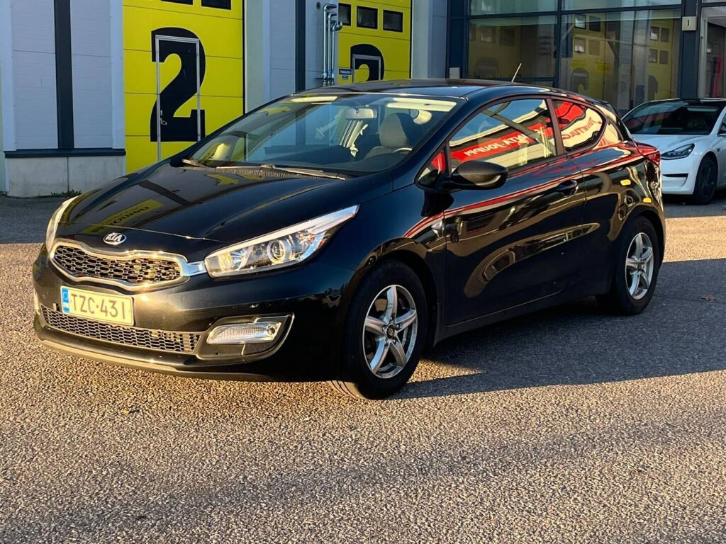 Kia ProCeed 2013 Musta