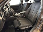 BMW 320 2013 Ruskea (beige)
