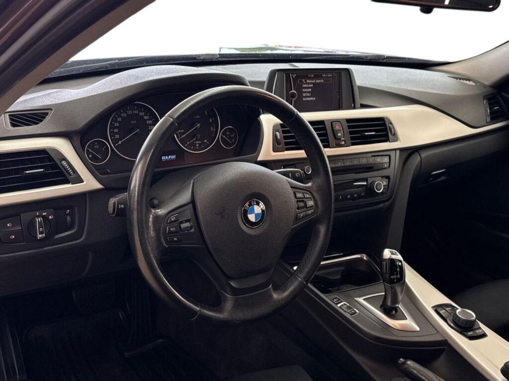 BMW 320 2013 Ruskea (beige)