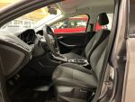 Ford Focus 2013 Ruskea (beige)