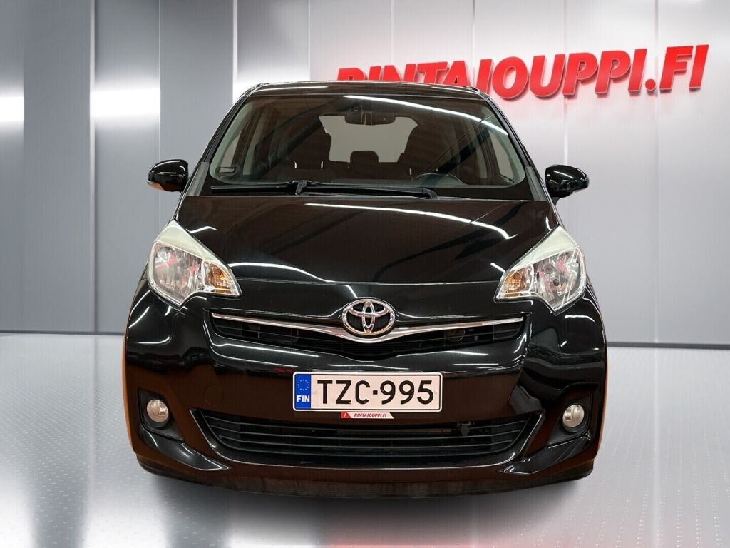 Toyota Verso-S 2014 Musta