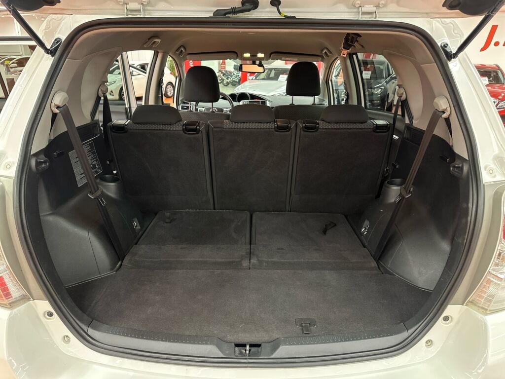 Toyota Verso 2014 Valkoinen