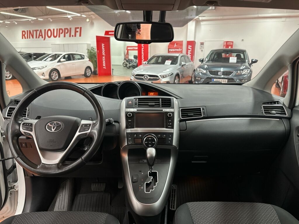 Toyota Verso 2014 Valkoinen