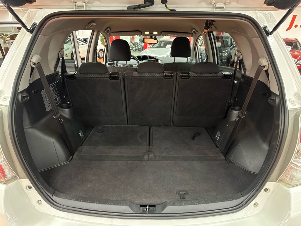 Toyota Verso 2014 Valkoinen