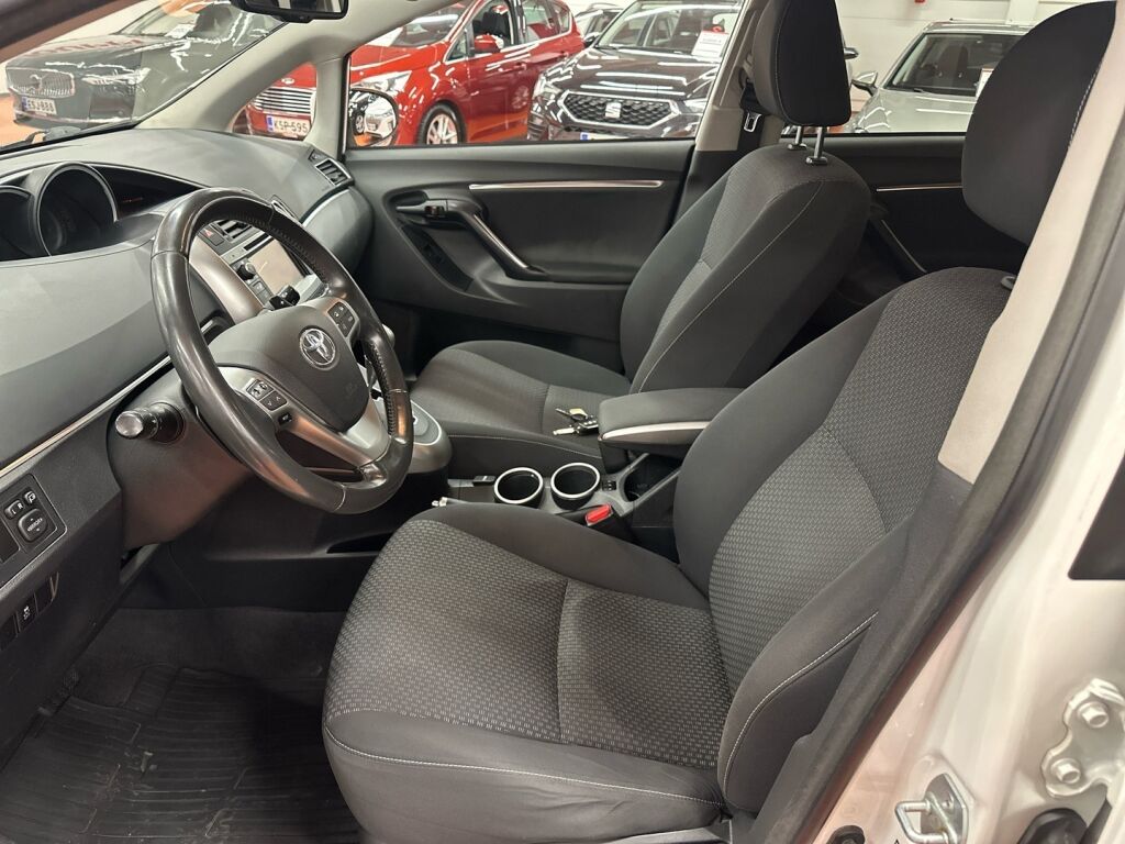 Toyota Verso 2014 Valkoinen