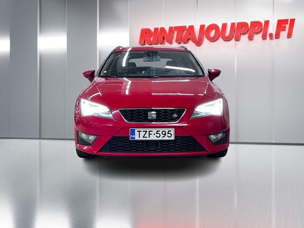 Seat Leon ST 2014 Punainen