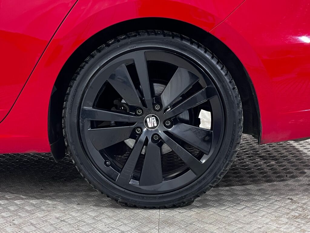 Seat Leon ST 2014 Punainen