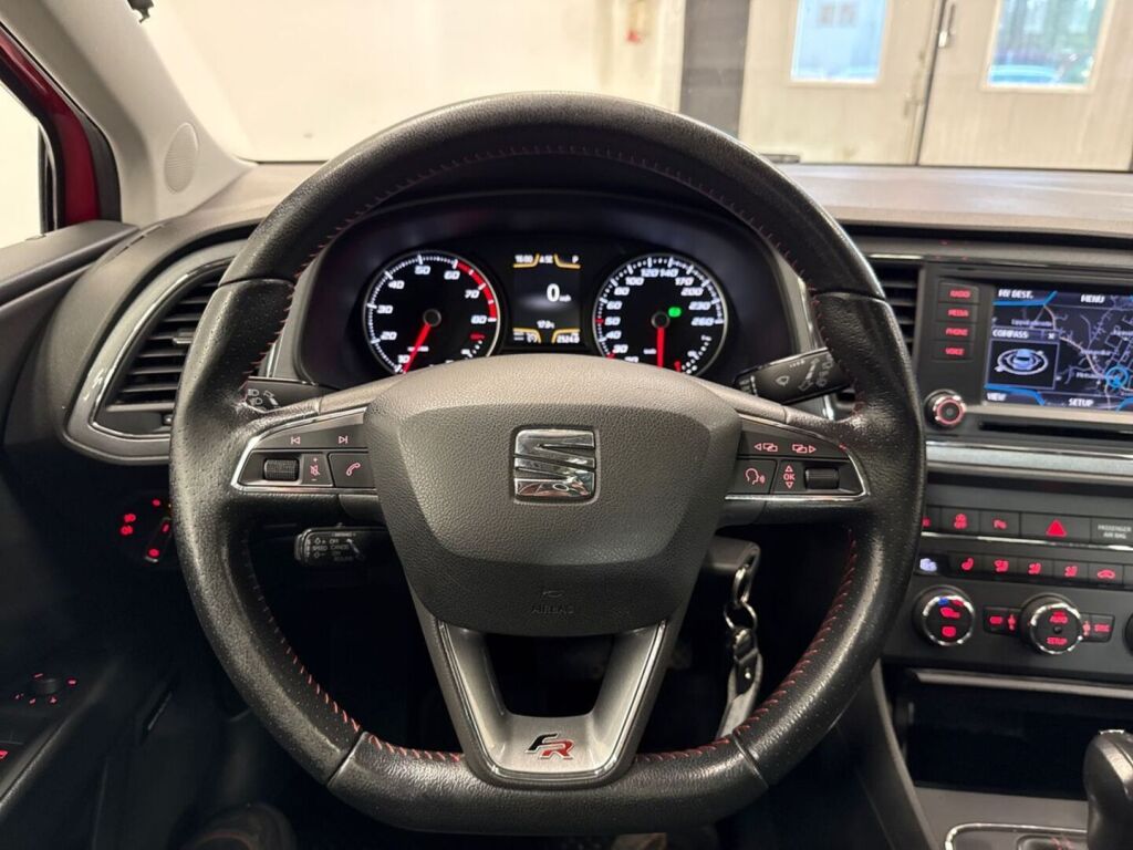 Seat Leon ST 2014 Punainen