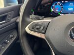 Volkswagen Golf 2023 Sininen