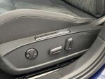 Volkswagen Golf 2023 Sininen