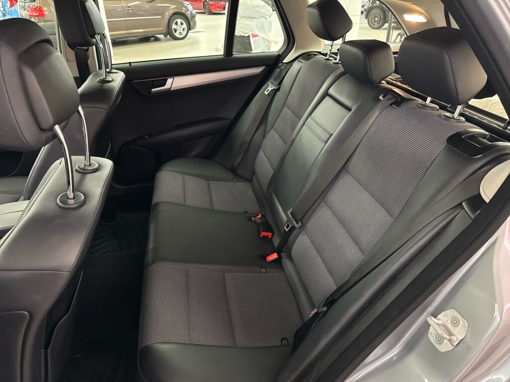 Mercedes-Benz C 2014 Harmaa