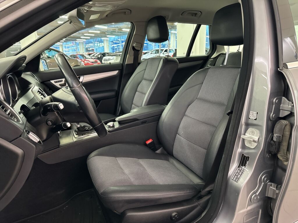 Mercedes-Benz C 2014 Harmaa